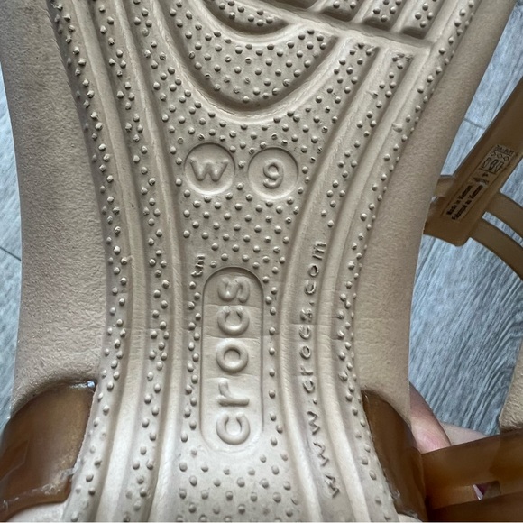 Crocs Isabella T-Strap Thong Iconic Comfort Jelly Sandal Bronze Tan Women W 9 - Picture 6 of 7
